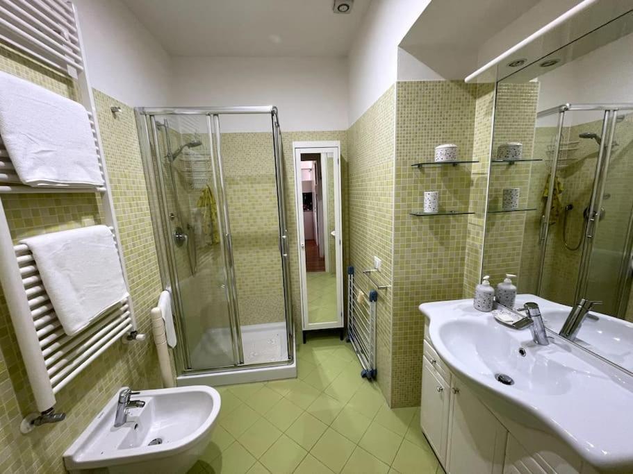Via Milano Apartment ตรีเอสเต ภายนอก รูปภาพ